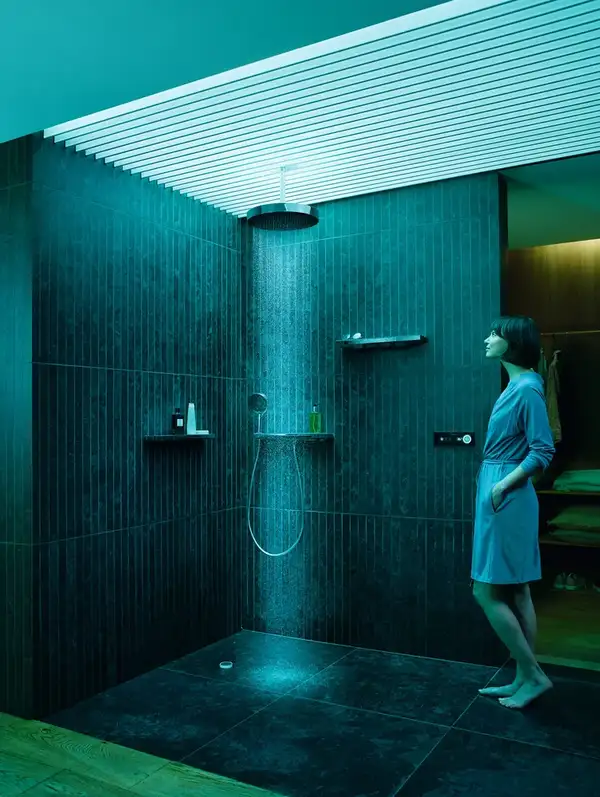 Душевая лейка 500 с душевой полкой Hansgrohe Rainfinity, 1 тип струи (цвет - хром/стекло чёрное) (26243000) фото 2 Aquada.com.ua