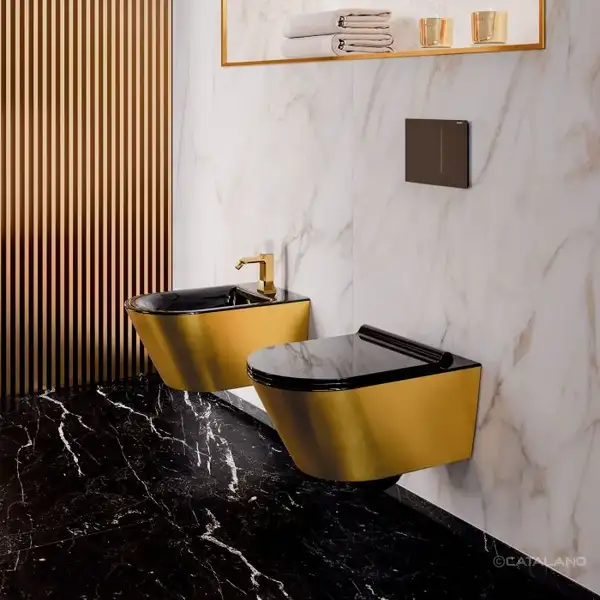 Унитаз подвесной NewFlush (безободковый) Catalano Gold & Silver с сиденьем Soft Close (1VS55NRNO+5SCSTPNNE) фото 3 Aquada.com.ua