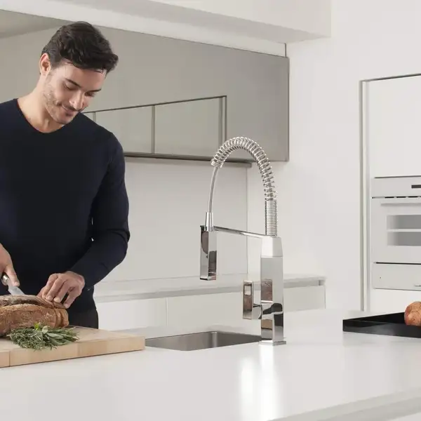 Смеситель однорычажный для кухни Grohe Eurocube DN 15 (цвет - хром) (31395000) фото 5 Aquada.com.ua