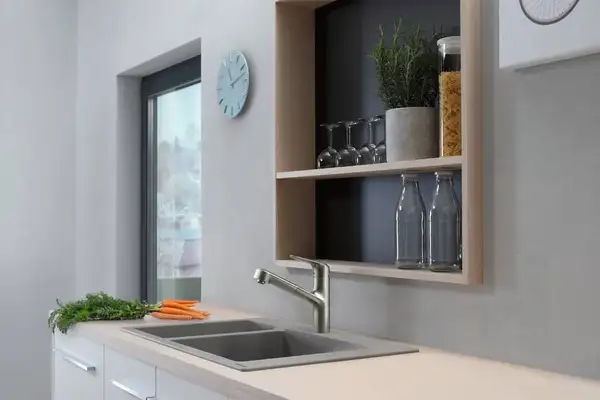 Кухонный смеситель 150, с вытяжным изливом, 1jet Hansgrohe Focus M42 (цвет - сталь) 71814800