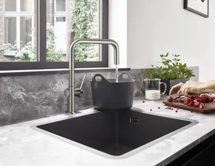 Смеситель для кухни Hansgrohe Talis U M54 220 (цвет - нержавеющая сталь) (72806800) фото 2 Aquada.com.ua