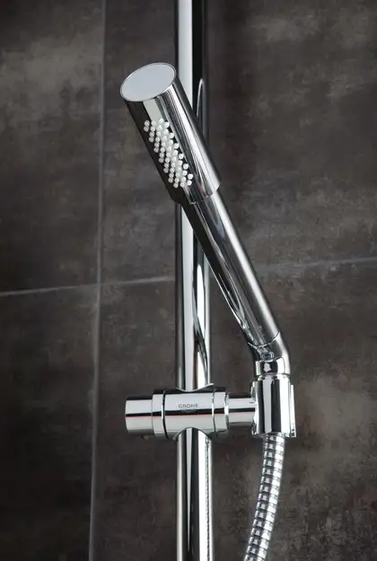 Лейка для душа Grohe Sena Stick (цвет - хром), 1 вид струи (28034000) фото 3 Aquada.com.ua Лейка для душа Grohe Sena Stick (цвет - хром), 1 вид струи (28034000) фото 3 Aquada.com.ua
