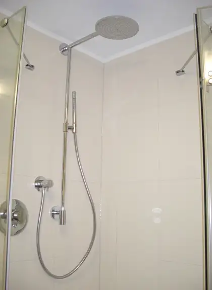 Душевой гарнитур Hansgrohe Raindance Connect 240 Showerpipe (цвет - хром) (27421000) фото 2 Aquada.com.ua Душевой гарнитур Hansgrohe Raindance Connect 240 Showerpipe (цвет - хром) (27421000) фото 2 Aquada.com.ua