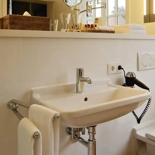 Раковина Duravit Starck 3 60х45 см (с 3 отв. под смеситель) (0300600030) фото 3 Aquada.com.ua Раковина Duravit Starck 3 60х45 см (с 3 отв. под смеситель) (0300600030) фото 3 Aquada.com.ua