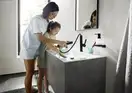 Дозатор для жидкого мыла Hansgrohe AddStoris, чёрный матовый/стекло матовое (41745670) фото 8 Aquada.com.ua