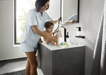 Смеситель для раковины высокий, с вытяжным душем, 2 вида струи Hansgrohe Finoris (цвет - чёрный матовый), с донным клапаном Push Open (76063670) фото 7 Aquada.com.ua