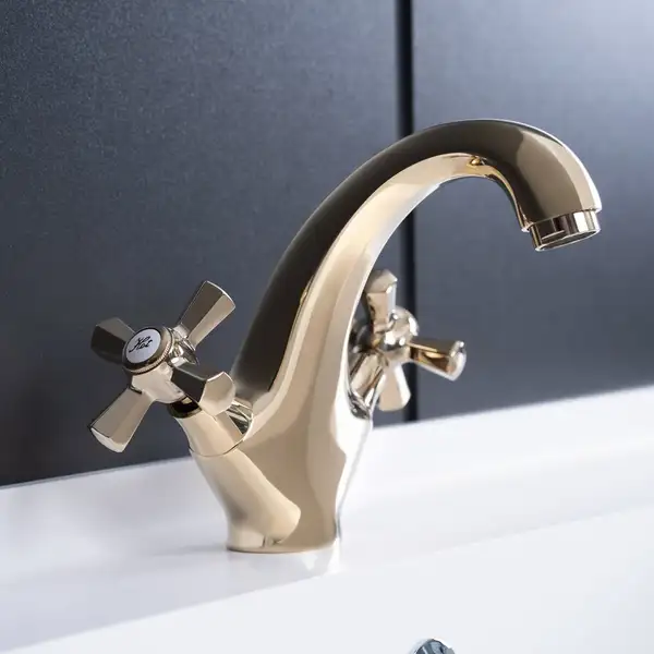 Смеситель для раковины Qtap Liberty ORO 161 (QTLIBORO161) Смеситель для раковины Qtap Liberty ORO 161 (QTLIBORO161)