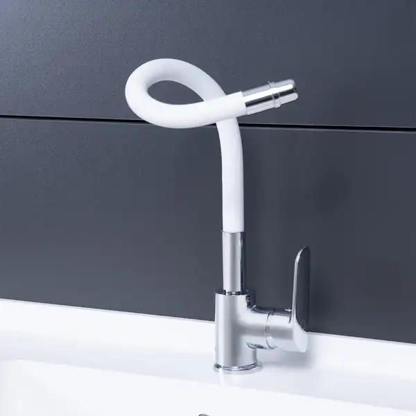 Смеситель для кухни Qtap Linea CRW 007F с рефлекторным изливом (QTLINCRW007F) Смеситель для кухни Qtap Linea CRW 007F с рефлекторным изливом (QTLINCRW007F)