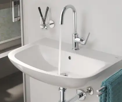 Набір аксесуарів 4 в 1 Grohe Essentials New (40846001) Набір аксесуарів 4 в 1 Grohe Essentials New (40846001)