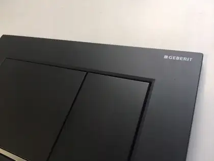 Geberit Sigma 30 Клавіша змиву, чорний/хром (115.883.14.1) Geberit Sigma 30 Клавіша змиву, чорний/хром (115.883.14.1)