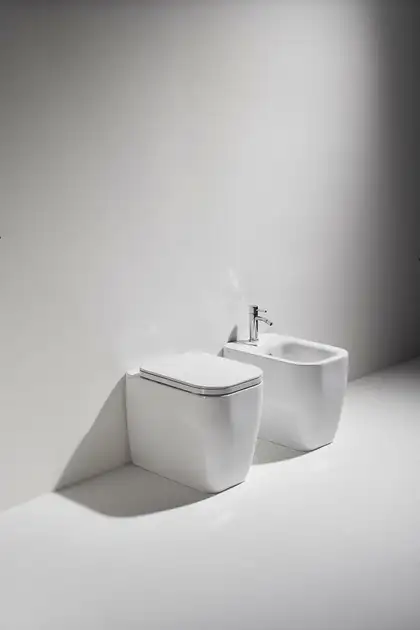 Унітаз підлоговий HE 01 Henges Glossy white SIMAS (HE01) Унітаз підлоговий HE 01 Henges Glossy white SIMAS (HE01)