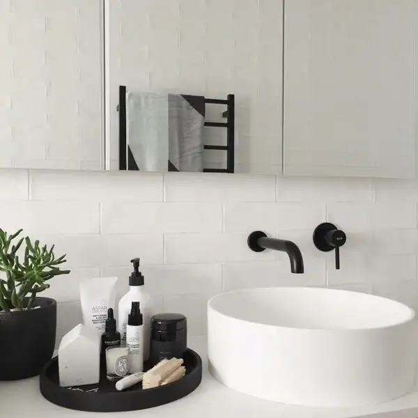 Смеситель для раковины (умывальника) REA LUNGO BLACK MAT + BOX черный настенный скрытого монтажа (BAT-B0969) Смеситель для раковины (умывальника) REA LUNGO BLACK MAT + BOX черный настенный скрытого монтажа (BAT-B0969)