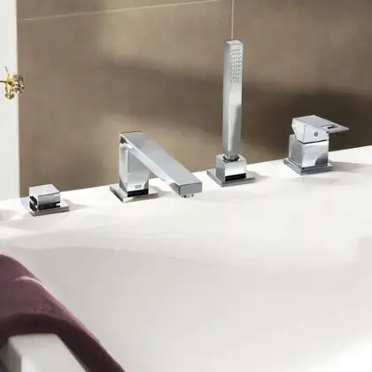 Grohe Eurocube Смеситель на борт ванны, хром (19897001) Grohe Eurocube Смеситель на борт ванны, хром (19897001)