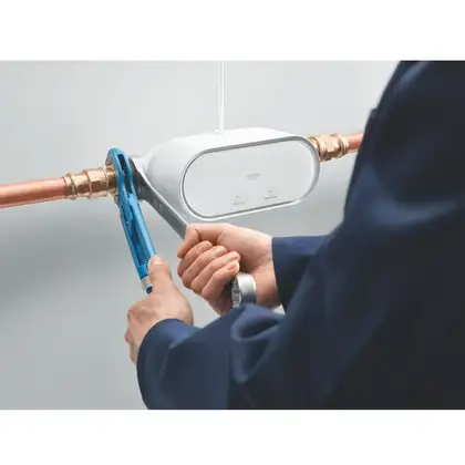 Інтелектуальний контролер води з 3-ма датчиками Grohe Sense Guard (22502LN1) Інтелектуальний контролер води з 3-ма датчиками Grohe Sense Guard (22502LN1)