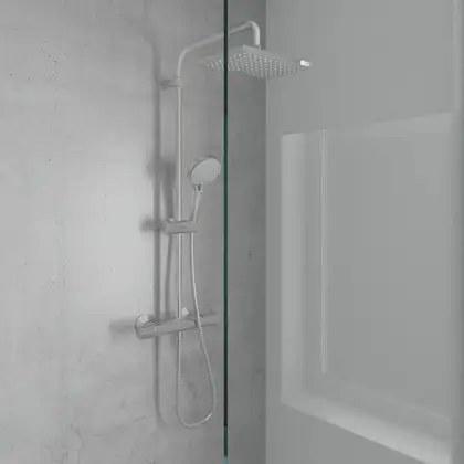 Hansgrohe Vernis Shape Душова система з термостатом, хром (26286000) Hansgrohe Vernis Shape Душова система з термостатом, хром (26286000)