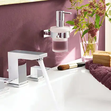 Дозатор рідкого мила Grohe Essentials Cube New (40756001) Дозатор рідкого мила Grohe Essentials Cube New (40756001)