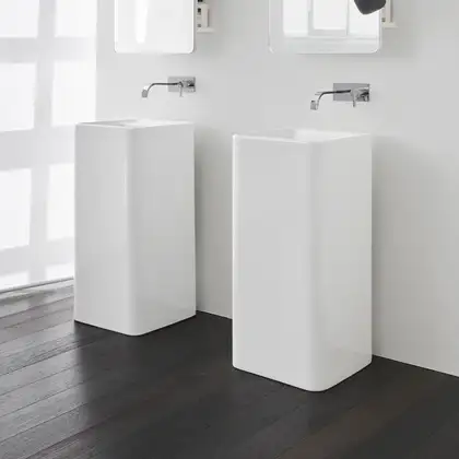 Умивальник окремо стоячий Nic Design Semplice 40х40х85 см без переливу, зі зливом у стіну, чорний глянець (001372008) Умивальник окремо стоячий Nic Design Semplice 40х40х85 см без переливу, зі зливом у стіну, чорний глянець (001372008)