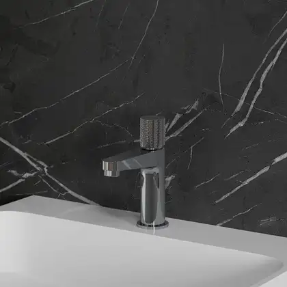 змішувач для умивальника Omnires Contour chrome (CT8010CR) змішувач для умивальника Omnires Contour chrome (CT8010CR)