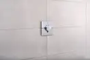 Термостат на 2 потребителя со встроенной защитной комбинацией EN 1717 Hansgrohe ShowerSelect Comfort E (цвет - хром) 15578000