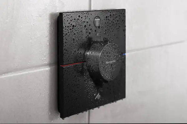 Hansgrohe ShowerSelect Comfort E Термостат, чорний (15572670) Hansgrohe ShowerSelect Comfort E Термостат, чорний (15572670)