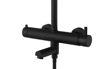 Душевой гарнитур Corsan LUGO BLACK MATT с изливом (CMN01MBLW) Душевой гарнитур Corsan LUGO BLACK MATT с изливом (CMN01MBLW)