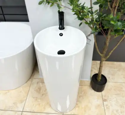 VBI Bolonia WHITE Умывальник напольный, белый (VBI-019000) VBI Bolonia WHITE Умывальник напольный, белый (VBI-019000)