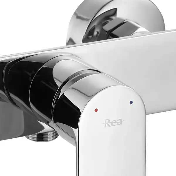 Смеситель для ванны и душа REA URBAN CHROME хром настенный без излива (REA-B8547)