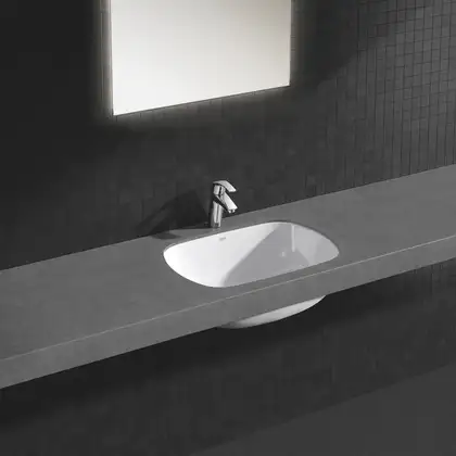 Змішувач для раковини M-розміру Grohe Eurosmart (23324001) Змішувач для раковини M-розміру Grohe Eurosmart (23324001)