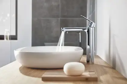 Grohe Eurosmart Cosmopolitan Смеситель для раковины, хром (23921000) Grohe Eurosmart Cosmopolitan Смеситель для раковины, хром (23921000)