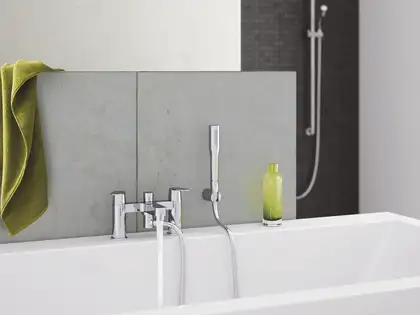 Grohe Euphoria Cosmopolitan Душевой набор, хром (27369000) Grohe Euphoria Cosmopolitan Душевой набор, хром (27369000)