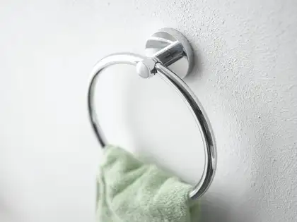 Набір аксесуарів 5 в 1 Grohe Essentials New (40344001) Набір аксесуарів 5 в 1 Grohe Essentials New (40344001)