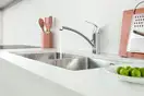 Смеситель для кухни с поворотным изливом Grohe Eurosmart (цвет - хром) (33281002) фото 5 Aquada.com.ua