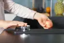 Смеситель для кухни Hansgrohe Metris Select 320 2jet, sBox (цвет - хром), с вытяжным душем (73806000) фото 6 Aquada.com.ua