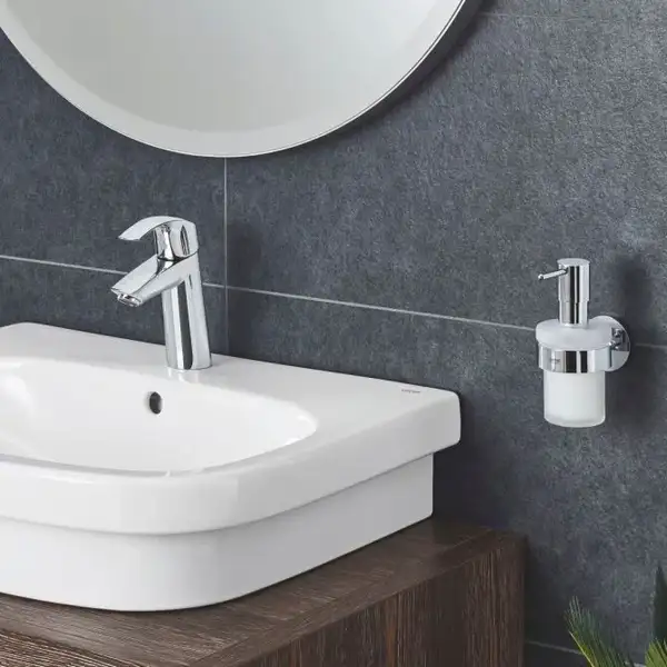 Дозатор рідкого мила Grohe Essentials New (40394001)