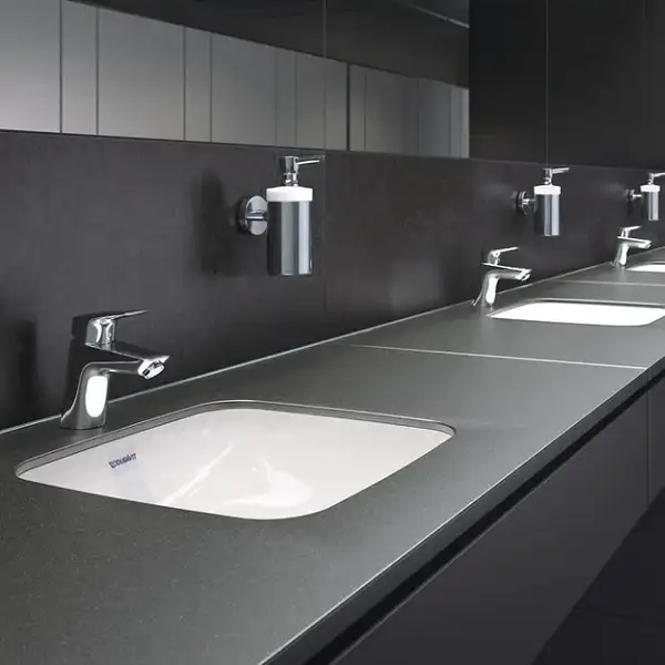 Дозатор для жидкого мыла Hansgrohe Logis (цвет - хром, стекло матовое), ёмкость 125 мл (40514000) фото 2 Aquada.com.ua