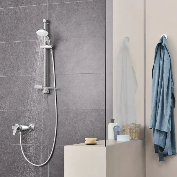 Душовий набір 2 режими струмені Grohe Tempesta 100 (26162001) Душовий набір 2 режими струмені Grohe Tempesta 100 (26162001)