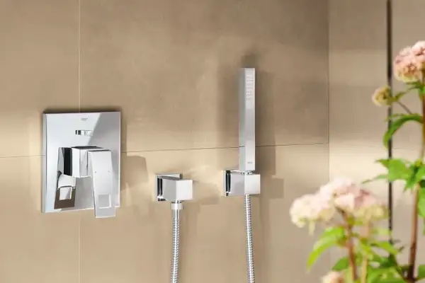 Grohe Euphoria Cube Душевой набор, хром (27703000) Grohe Euphoria Cube Душевой набор, хром (27703000)