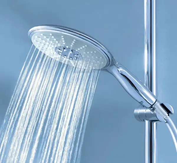 Душовий гарнітур зі штангою, 4 режими струменя Grohe Power&Soul (27738000) Душовий гарнітур зі штангою, 4 режими струменя Grohe Power&Soul (27738000)
