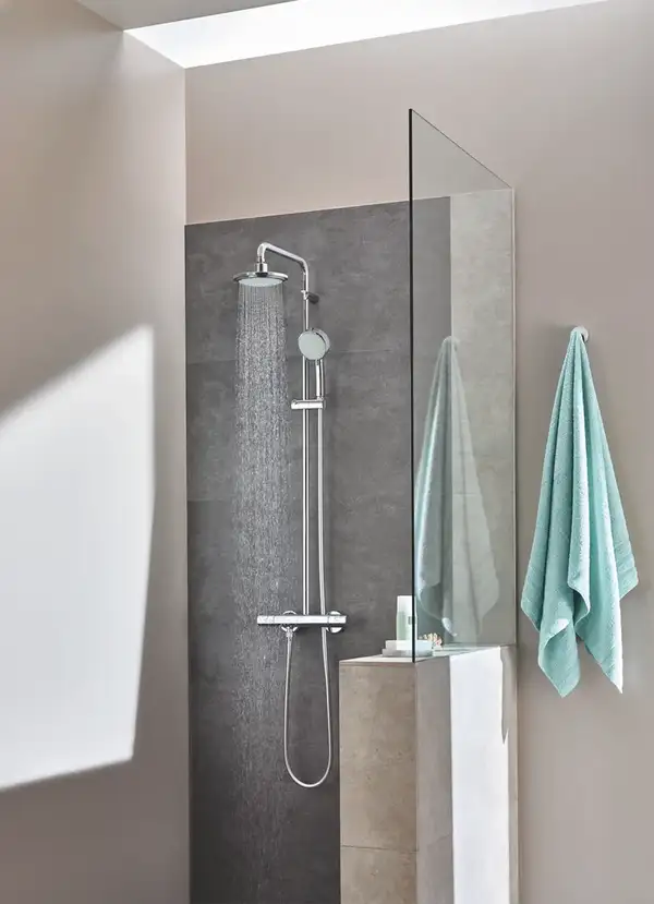 Душова система з термостатом для душа Grohe New Tempesta Cosmop. System (27922000) Душова система з термостатом для душа Grohe New Tempesta Cosmop. System (27922000)