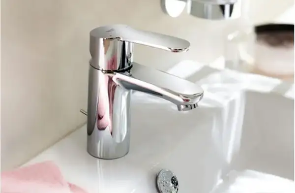 Смеситель для раковины Grohe Eurosmart Cosmopolitan (цвет - хром), с донным клапаном (23325000) фото 4 Aquada.com.ua