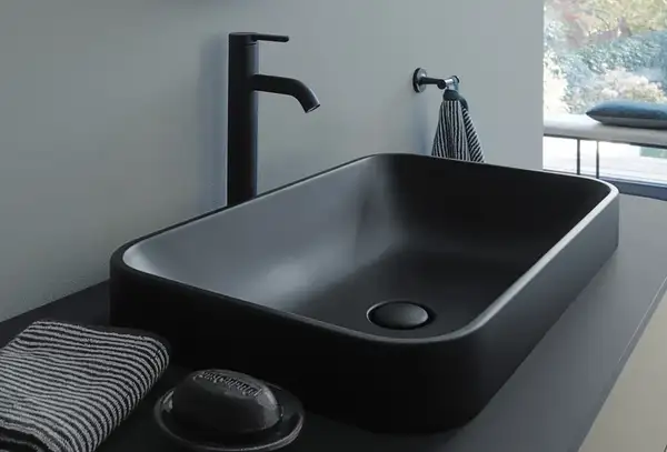 Раковина накладная на столешницу Duravit Happy D.2 Plus 60 х 40 см, антрацит (2359601300) фото 2 Aquada.com.ua Раковина накладная на столешницу Duravit Happy D.2 Plus 60 х 40 см, антрацит (2359601300) фото 2 Aquada.com.ua
