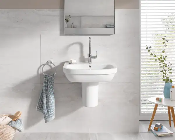 GROHE Полупьедестал для раковины EURO CERAMIC (39201000) фото 2 Aquada.com.ua GROHE Полупьедестал для раковины EURO CERAMIC (39201000) фото 2 Aquada.com.ua