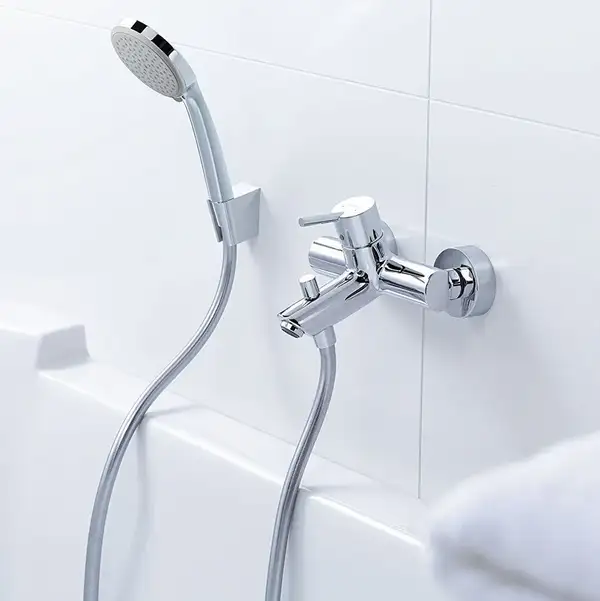 Ручний душ Hansgrohe Croma 100 Mono EcoSmart 9 л / хв, хром (28583000) Ручний душ Hansgrohe Croma 100 Mono EcoSmart 9 л / хв, хром (28583000)
