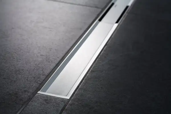 GEBERIT CLEANLINE 20 дренажный канал, L30-90см, полированный/матовый металл (154.450.KS.1) фото 3 Aquada.com.ua