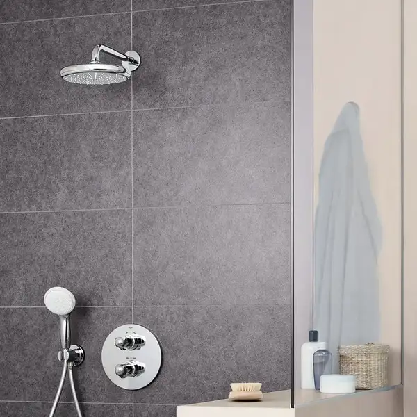 Верхній душ з настінним кронштейном Grohe New Tempesta Classic (26411000) Верхній душ з настінним кронштейном Grohe New Tempesta Classic (26411000)