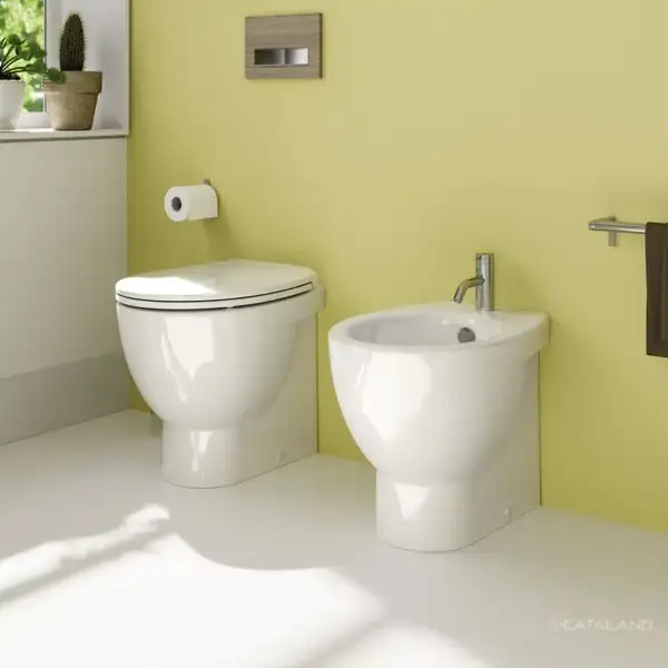 Унитаз напольный, без бачка Catalano New Light с сиденьем Soft Close (1VPLI00+5NLV5STF00) фото 2 Aquada.com.ua Унитаз напольный, без бачка Catalano New Light с сиденьем Soft Close (1VPLI00+5NLV5STF00) фото 2 Aquada.com.ua