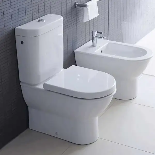 Унитаз Duravit Darling New + бачок (с сиденьем SoftClose) (2138090000+0931100005+0069890000) фото 2 Aquada.com.ua Унитаз Duravit Darling New + бачок (с сиденьем SoftClose) (2138090000+0931100005+0069890000) фото 2 Aquada.com.ua
