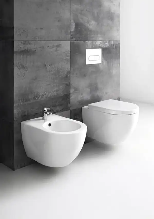 Унитаз подвесной Ravak Uni Chrome с сиденьем Soft Сlose (X01516+X01549) фото 2 Aquada.com.ua