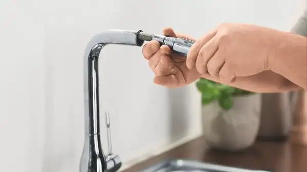 GROHE Сенсорний одноважільний змішувач для мийки Essence Foot Control  (30311000) фото 12 Aquada.com.ua