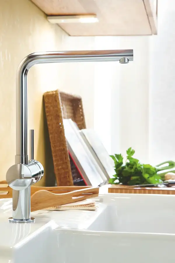 Grohe Minta Смеситель для кухни, хром (31375000) Grohe Minta Смеситель для кухни, хром (31375000)